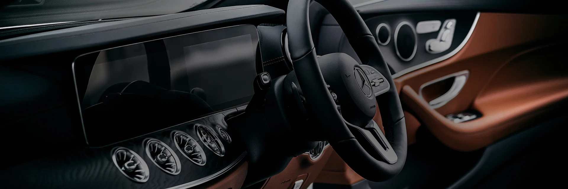Wynyard Motor Company · frame 1